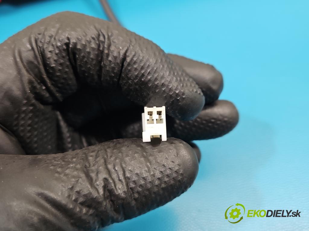 Hyundai I30 III 2016- 1.5 DPI 16V 110 hp manual 80.9 kW 1498 cm3 5- světlo: 92700-G3