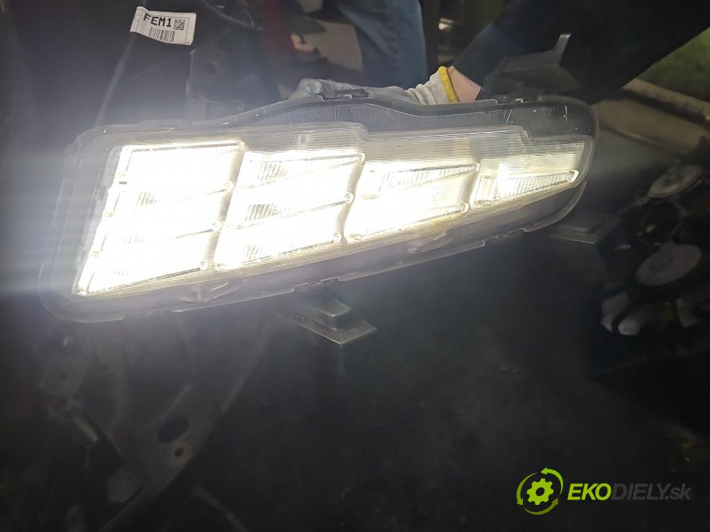 Hyundai I30 III 2016- 1.5 DPI 16V 110 HP manual 80.9 kW 1498 cm3 5- Svetlo: prevádzky ľavé 92207G4600