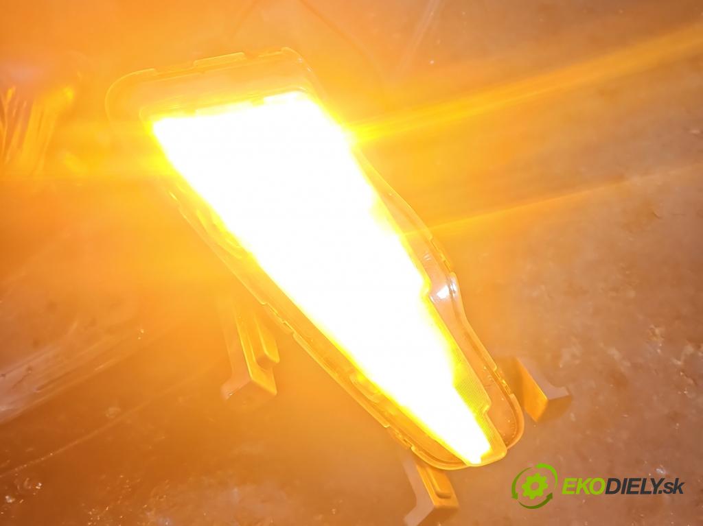 Hyundai I30 III 2016- 1.5 DPI 16V 110 hp manual 80.9 kW 1498 cm3 5- Světlo provozu denně levé 92207G4600