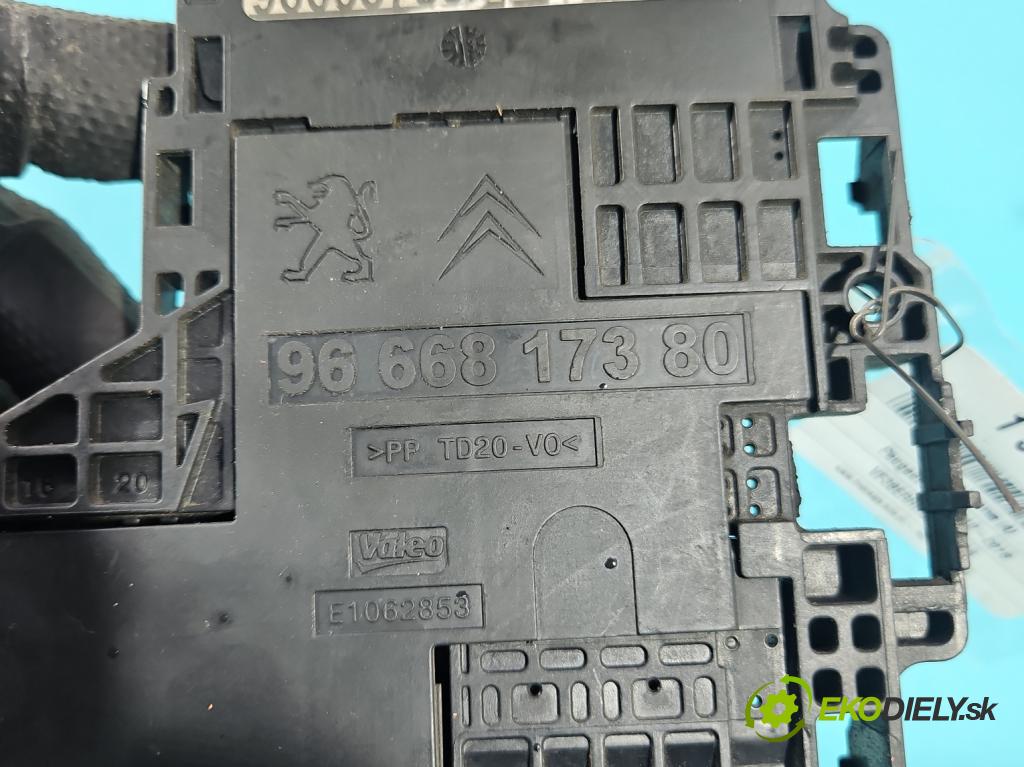 Peugeot 508 I 2010-2018 2.0 HDI 163 HP manual 120 kW 1997 cm3 5- kontakt plusová 9666817380