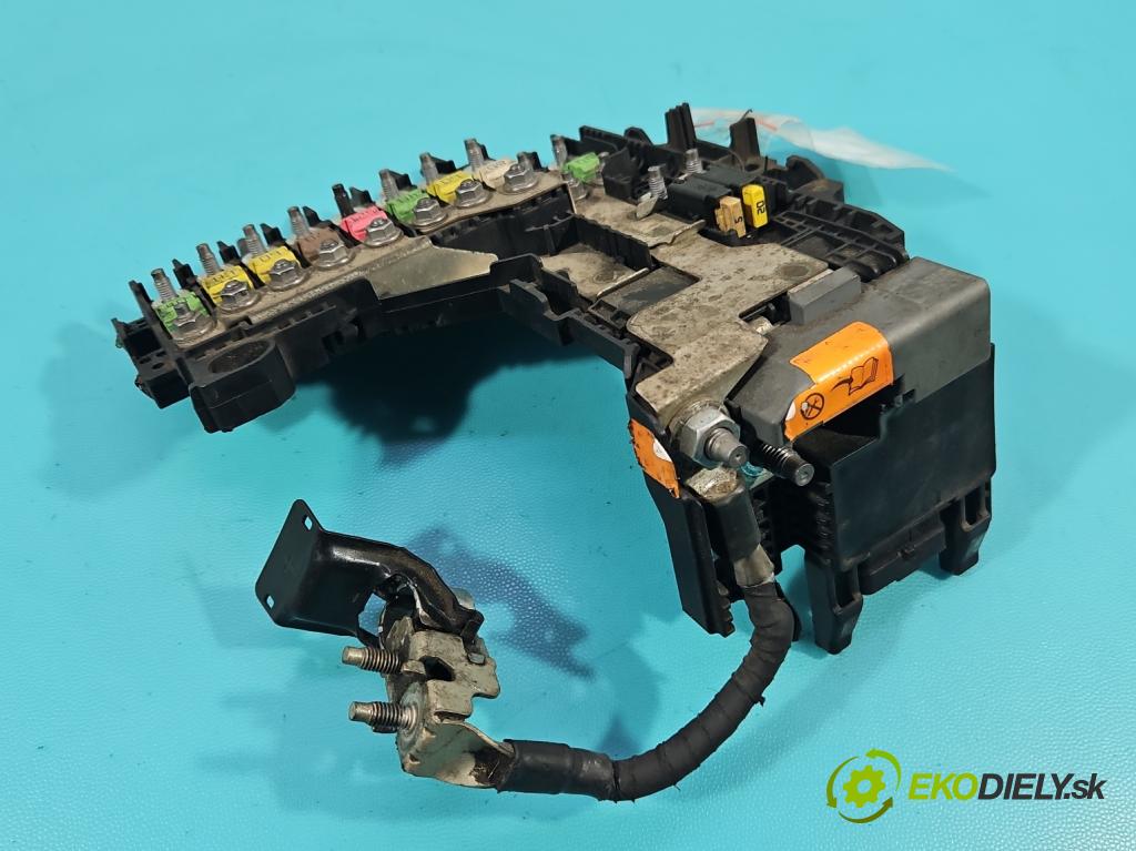 Peugeot 508 I 2010-2018 2.0 HDI 163 HP manual 120 kW 1997 cm3 5- kontakt plusová 9666817380