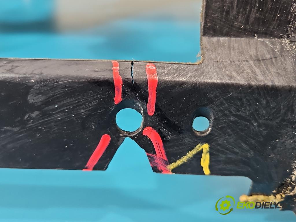 Fiat Freemont 2.0 JTD 170 hp automatic 125 kW 1956 cm3 5- kokpit,přistrojova deska