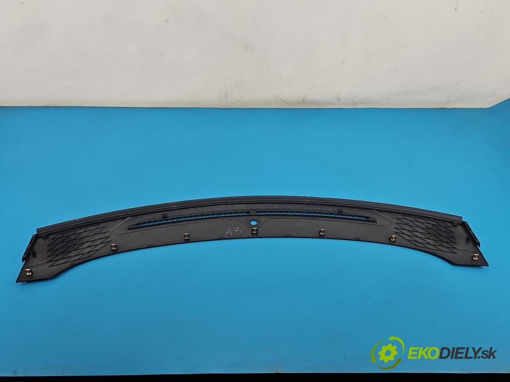 Fiat Freemont 2.0 JTD 170 hp automatic 125 kW 1956 cm3 5- torpédo 1SK31TRMAC (Plast pod čelním sklem)