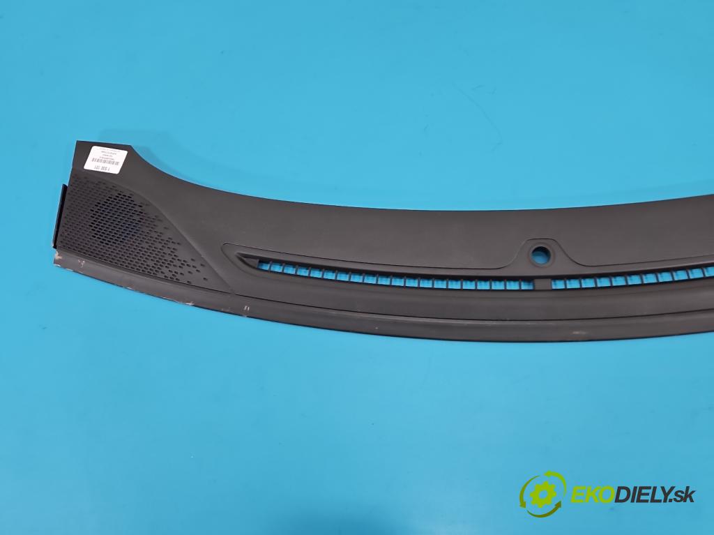 Fiat Freemont 2.0 JTD 170 hp automatic 125 kW 1956 cm3 5- torpédo 1SK31TRMAC (Plast pod čelním sklem)