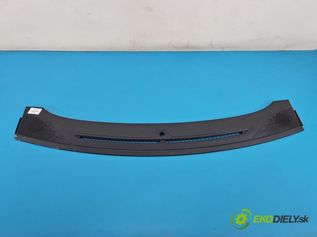 Fiat Freemont 2.0 JTD 170 hp automatic 125 kW 1956 cm3 5- torpédo 1SK31TRMAC (Plast pod čelním sklem)