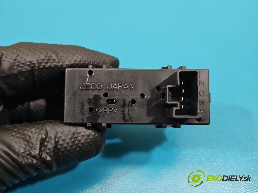 Toyota Prius II XW20 2003-2009 1.5b: 77 HP automatic 57 kW 1497 cm3 5- Zobrazit: 83910-47040 (Prístrojová doska)