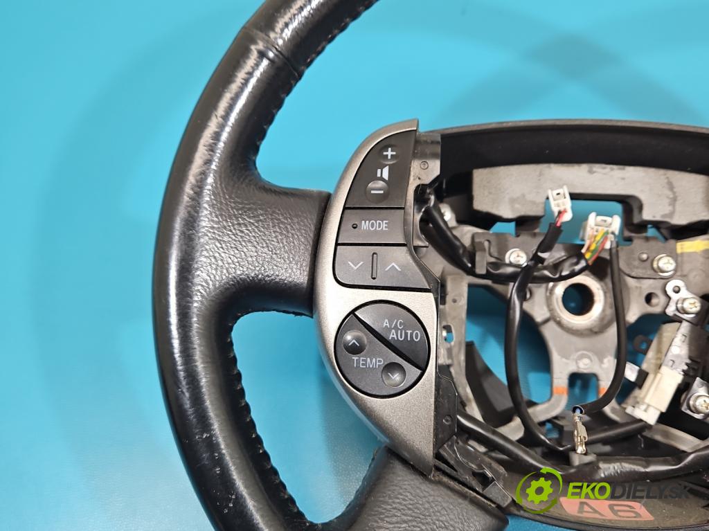 Toyota Prius II XW20 2003-2009 1.5b: 77 HP automatic 57 kW 1497 cm3 5- volant  (Volant)