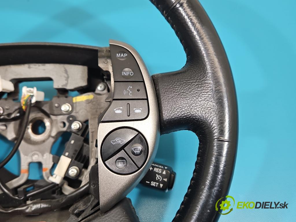 Toyota Prius II XW20 2003-2009 1.5b: 77 HP automatic 57 kW 1497 cm3 5- volant  (Volant)