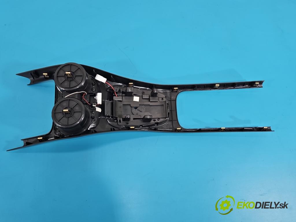 Fiat Freemont 2.0 JTD 170 HP automatic 125 kW 1956 cm3 5- Rukojeť: na nápoje: 1QG55JXP (Držiak (úchyt) na nápoje)