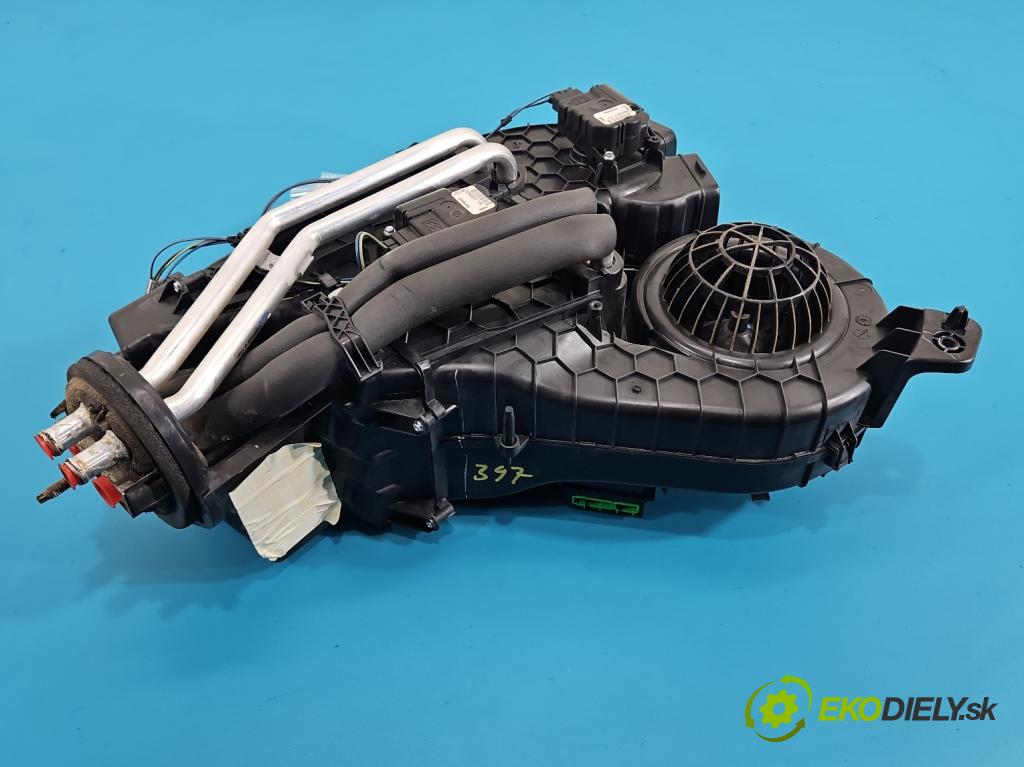 Fiat Freemont 2.0 JTD 170 hp automatic 125 kW 1956 cm3 5- radiátor 68105538AA (Radiátor topení)