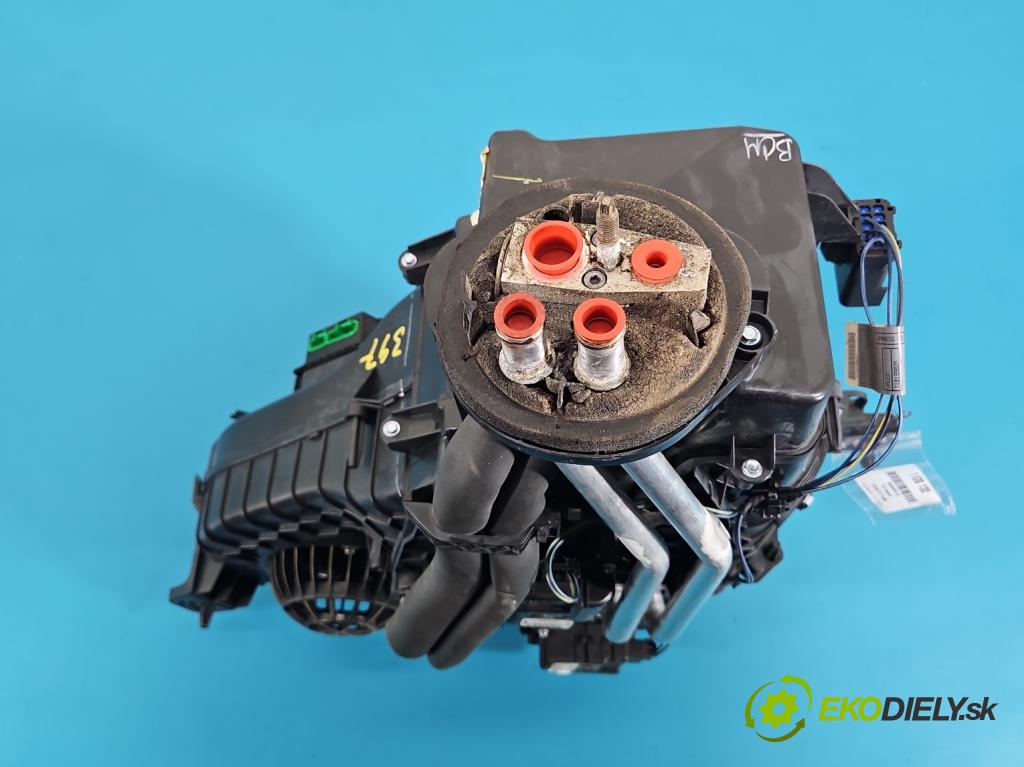 Fiat Freemont 2.0 JTD 170 hp automatic 125 kW 1956 cm3 5- radiátor 68105538AA (Radiátor topení)