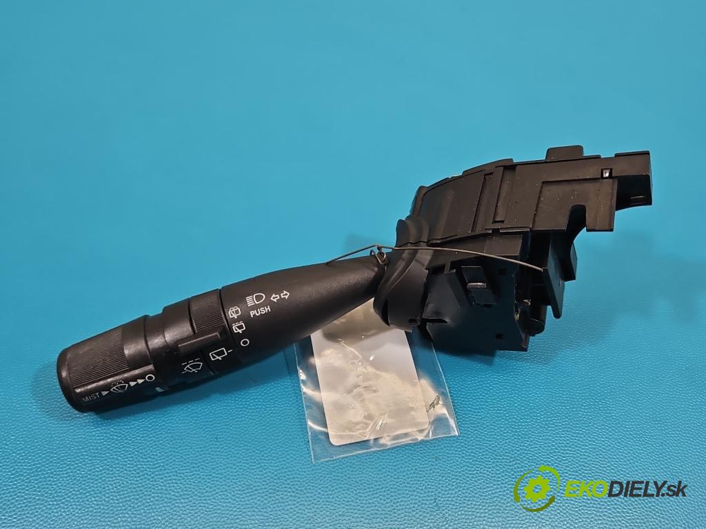 Fiat Freemont 2.0 JTD 170 HP automatic 125 kW 1956 cm3 5- prepínač smeroviek 56046118AD (Prepínacie páčky pod volantom)