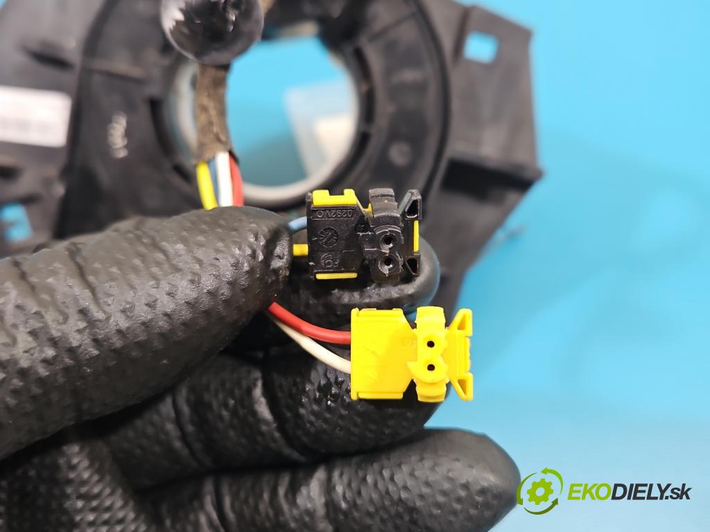 Fiat Freemont 2.0 JTD 170 HP automatic 125 kW 1956 cm3 5- Páska: airbag 68068537AJ (Airbag)