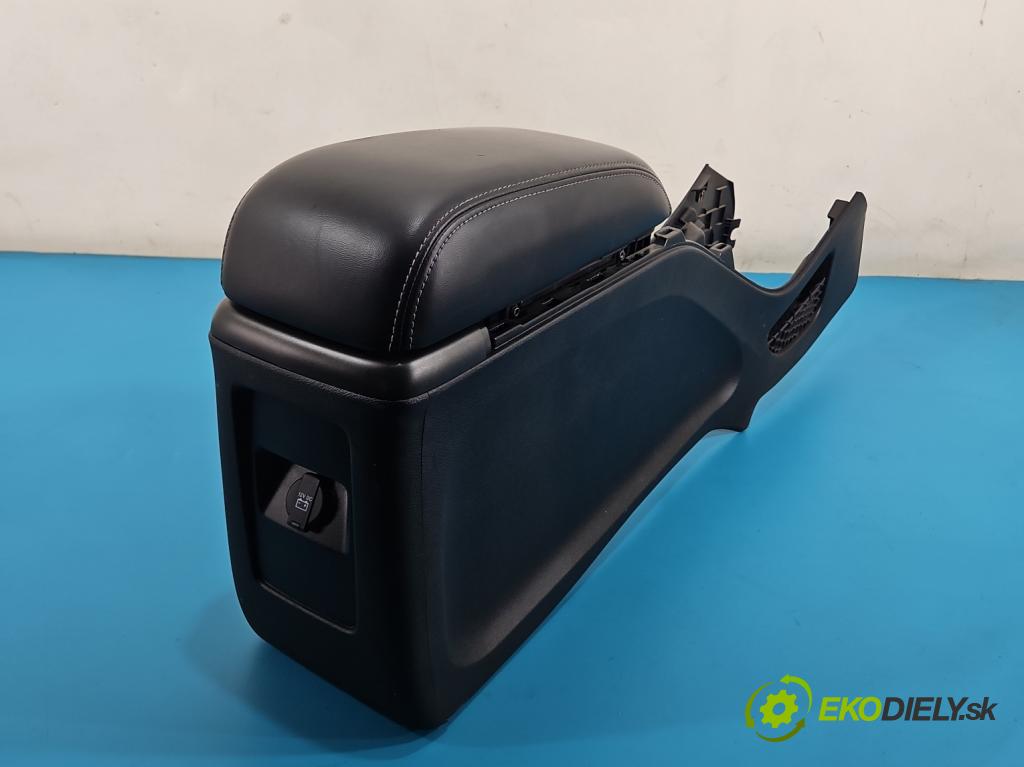 Fiat Freemont 2.0 JTD 170 HP automatic 125 kW 1956 cm3 5- operadlo 5AEAAH409 (Lakťová opierka)