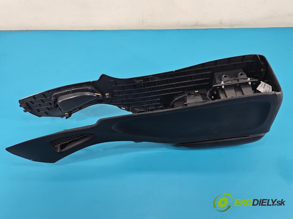 Fiat Freemont 2.0 JTD 170 HP automatic 125 kW 1956 cm3 5- operadlo 5AEAAH409 (Lakťová opierka)