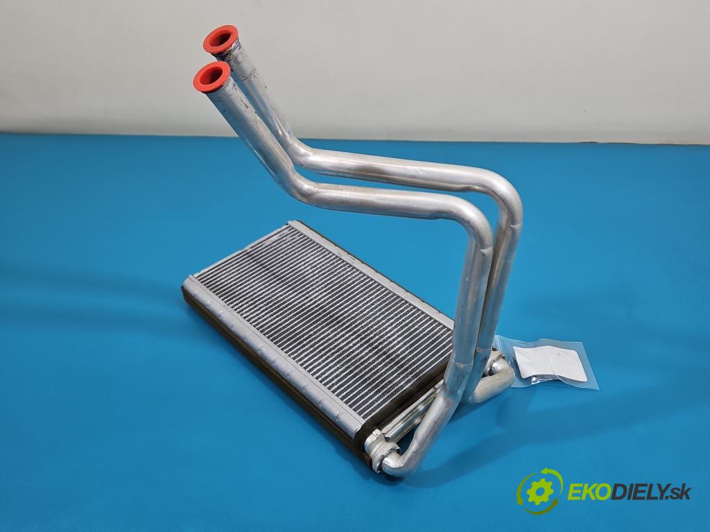 Fiat Freemont 2.0 JTD 170 hp automatic 125 kW 1956 cm3 5- radiátor  (Radiátor topení)