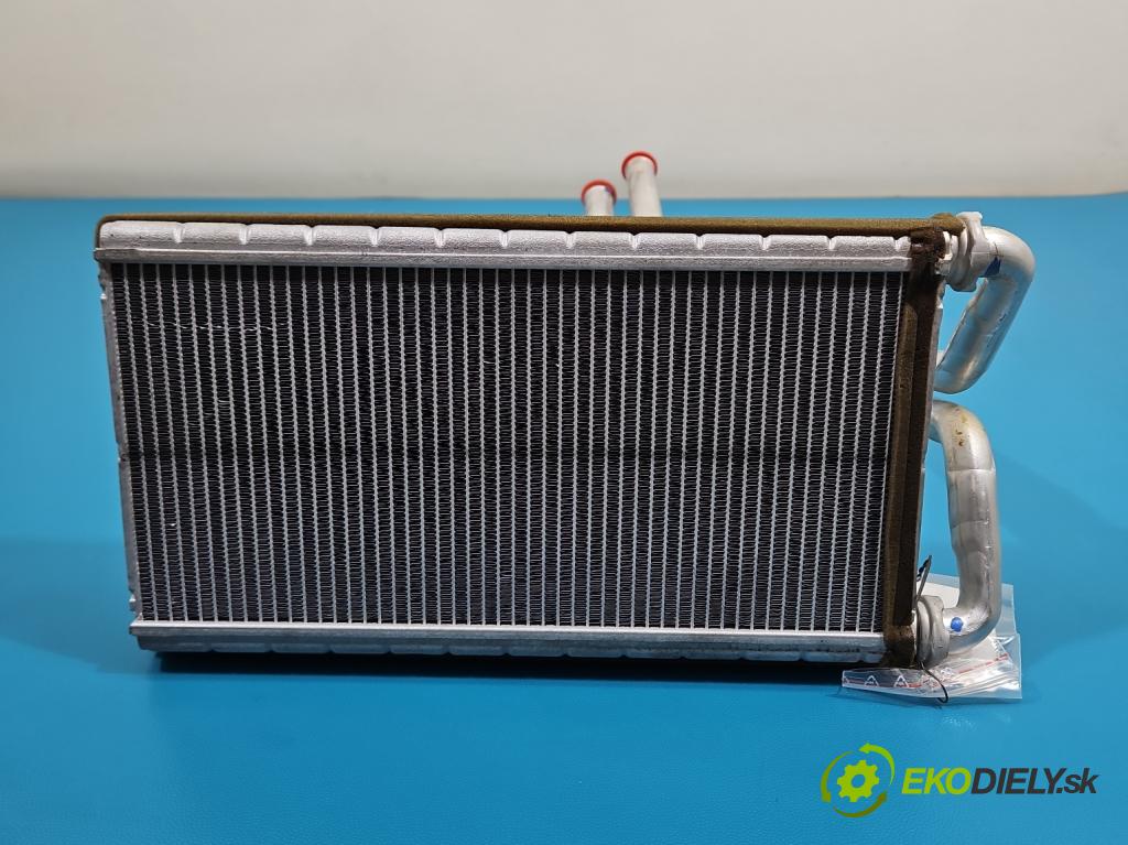 Fiat Freemont 2.0 JTD 170 hp automatic 125 kW 1956 cm3 5- radiátor  (Radiátor topení)