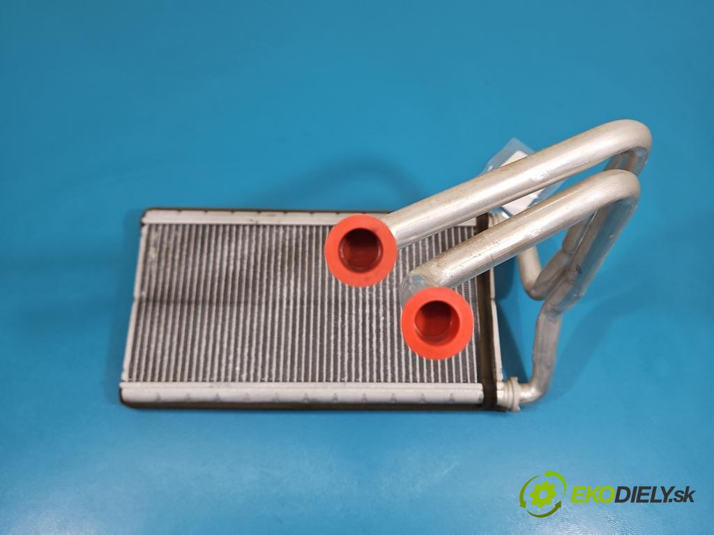 Fiat Freemont 2.0 JTD 170 hp automatic 125 kW 1956 cm3 5- radiátor  (Radiátor topení)