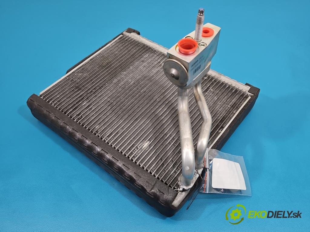 Fiat Freemont 2.0 JTD 170 hp automatic 125 kW 1956 cm3 5- radiátor AA447500-4100 (Radiátor topení)