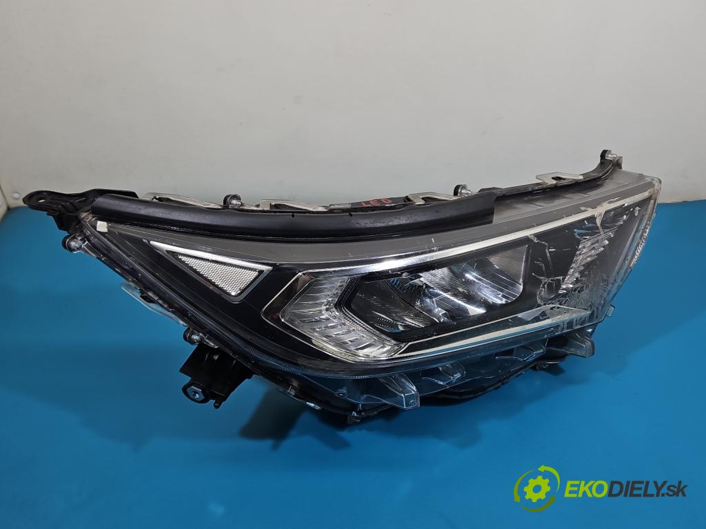 Toyota Rav4 V 2018- 2.5 hybrid 178KM automatic 131 kW 2487 cm3 5- světlo pravý  (Pravé přední světlo)