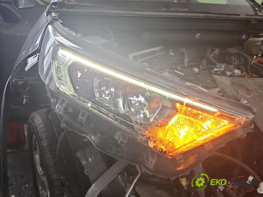 Toyota Rav4 V 2018- 2.5 hybrid 178KM automatic 131 kW 2487 cm3 5- světlo pravý  (Pravé přední světlo)
