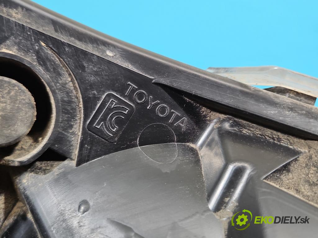 Toyota Rav4 V 2018- 2.5 hybrid 178KM automatic 131 kW 2487 cm3 5- světlo pravý  (Pravé přední světlo)