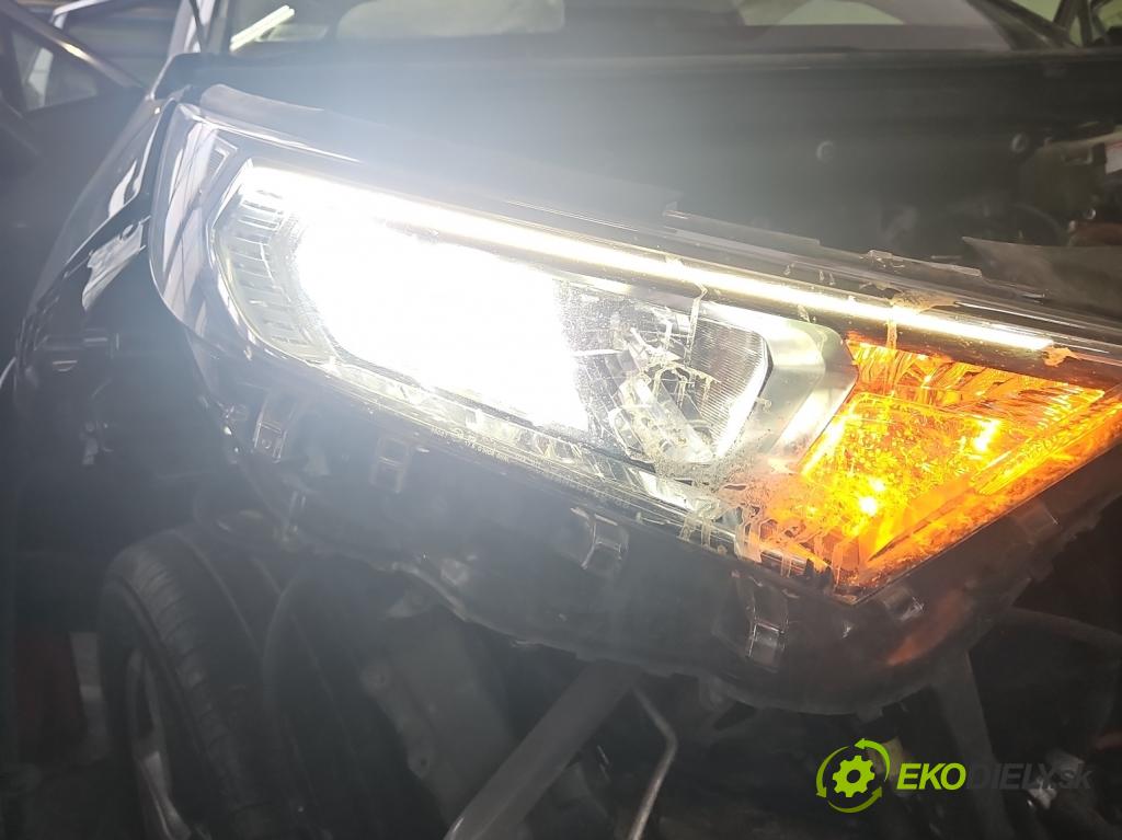 Toyota Rav4 V 2018- 2.5 hybrid 178KM automatic 131 kW 2487 cm3 5- světlo pravý  (Pravé přední světlo)