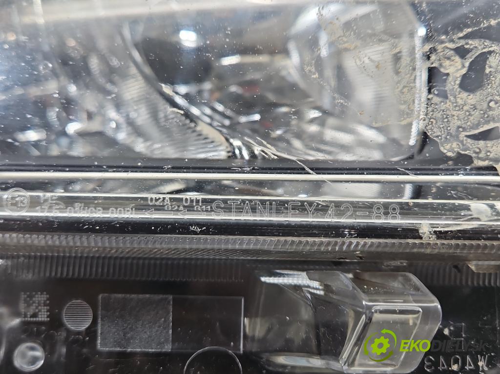 Toyota Rav4 V 2018- 2.5 hybrid 178KM automatic 131 kW 2487 cm3 5- světlo pravý  (Pravé přední světlo)