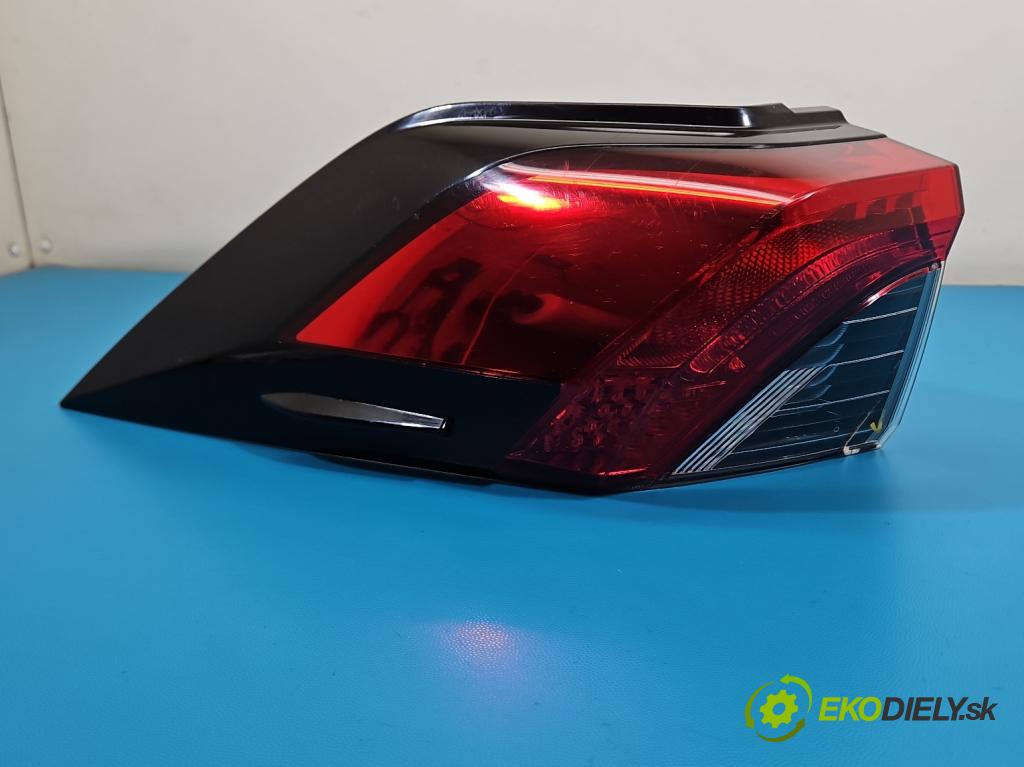 Toyota Rav4 V 2018- 2.5 hybrid 178HP: automatic 131 kW 2487 cm3 5- svetlo / reflektor zadné ľavé 81560-42230 (Kľučka dverí ostatné)