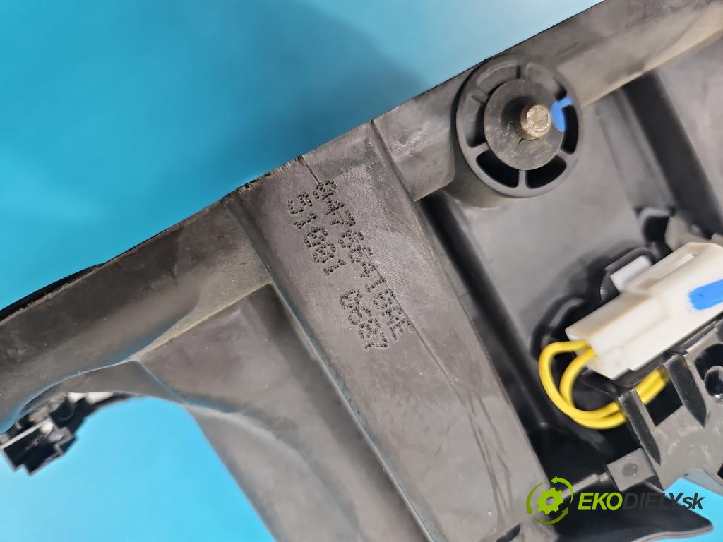 Fiat Freemont 2.0 JTD 170 HP automatic 125 kW 1956 cm3 5- Páka: Změny: stupeň,rýchlosť 04766410AE (Rýchlostná páka (kulisa))