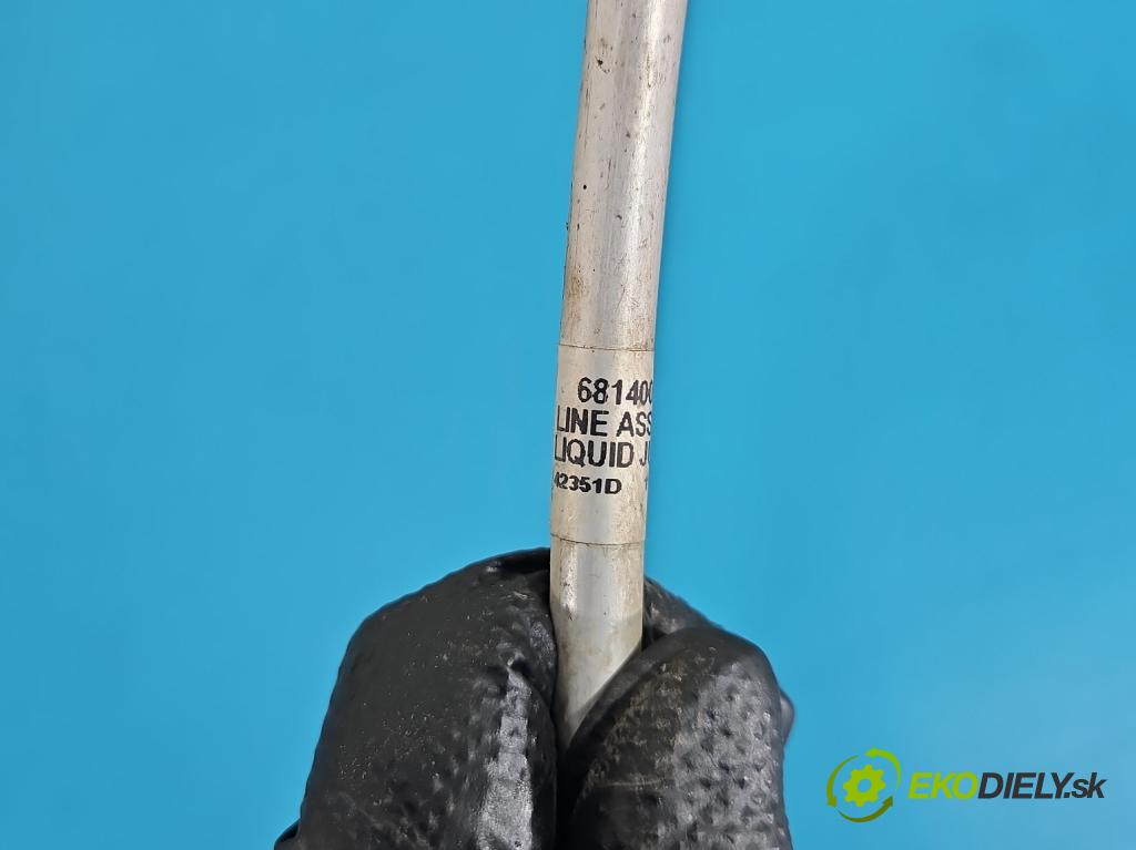 Fiat Freemont 2.0 JTD 170 HP automatic 125 kW 1956 cm3 5- rúrka klimatizácie 68140013AD