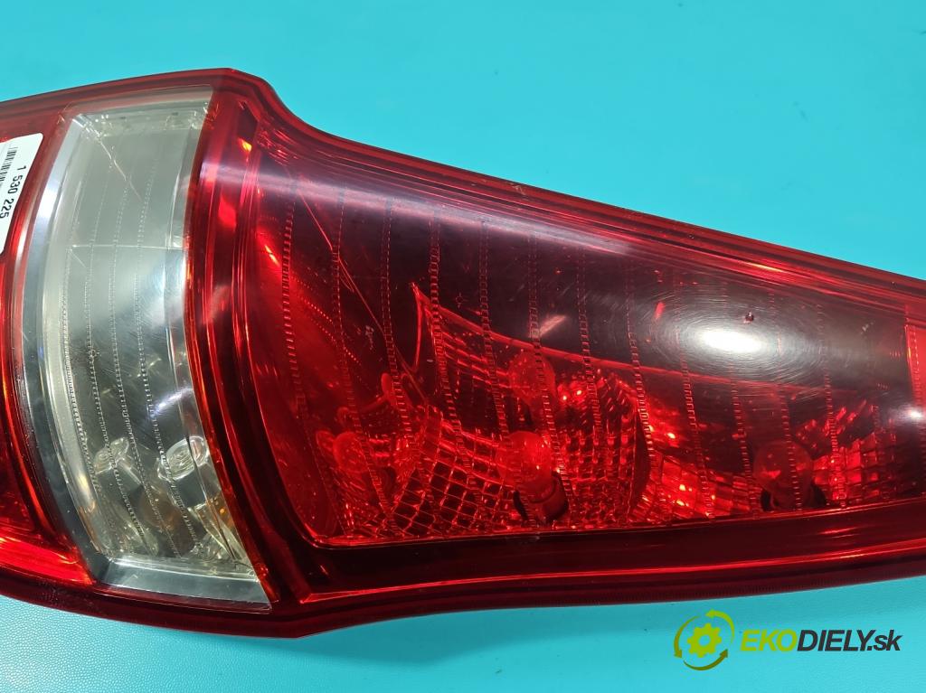 Hyundai I30 I 2007-2012 1.6 crdi 115 HP manual 84.6 kW 1582 cm3 5- svetlo / reflektor zadné pravé (Kľučka dverí ostatné)