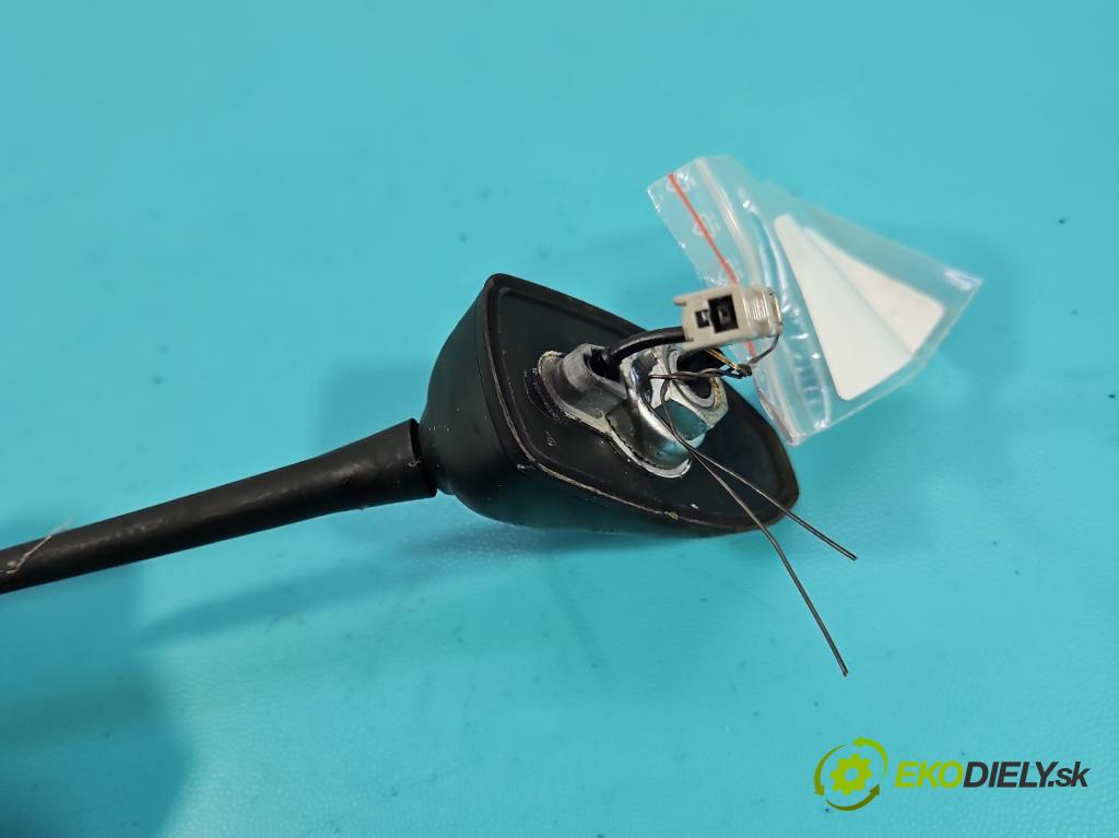Hyundai I30 I 2007-2012 1.6 crdi 115 HP manual 84.6 kW 1582 cm3 5- Antena V3-05316C