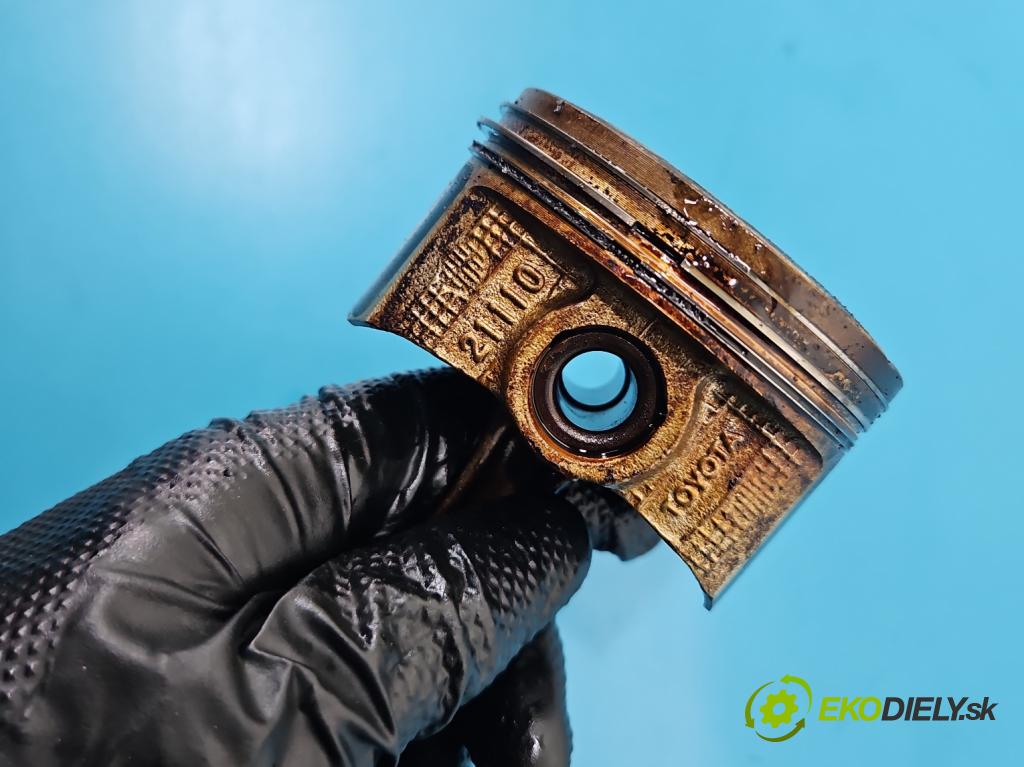 Toyota Prius II XW20 2003-2009 1.5b: 77 hp automatic 57 kW 1497 cm3 5- píst  (Píst)