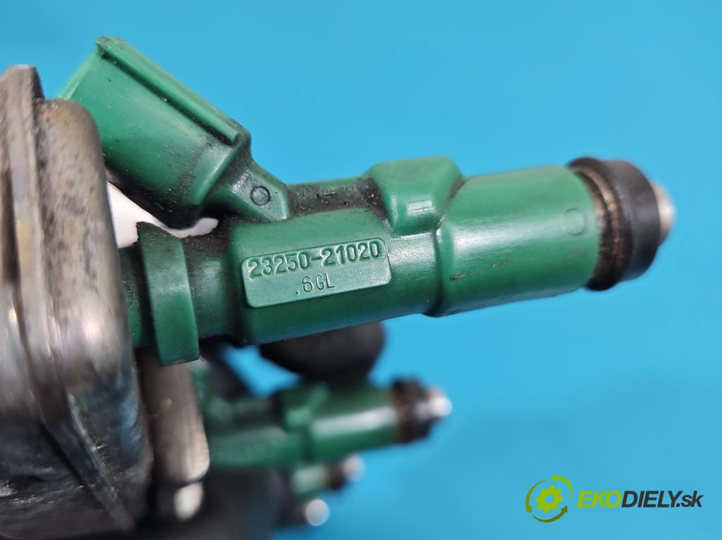 Toyota Prius II XW20 2003-2009 1.5b: 77 HP automatic 57 kW 1497 cm3 5- vstrek 23250-21020 (Vstrekovač paliva)