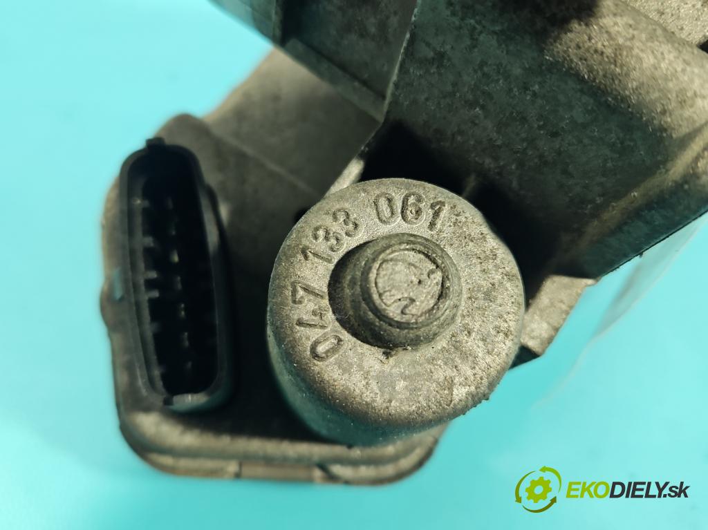 Skoda Felicia 1.3 mpi 54 HP manual 40 kW 1289 cm3 5- klapka 047133061 (Škrtiaca klapka)