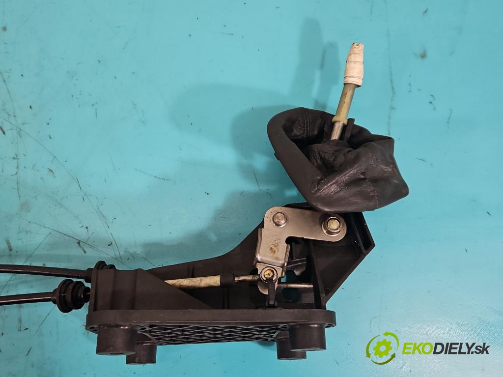 Peugeot 307 2.0 HDI 107 HP manual 79 kW 1997 cm3 3- Páka: Změny: stupeň,rýchlosť 9642660980 (Rýchlostná páka (kulisa))