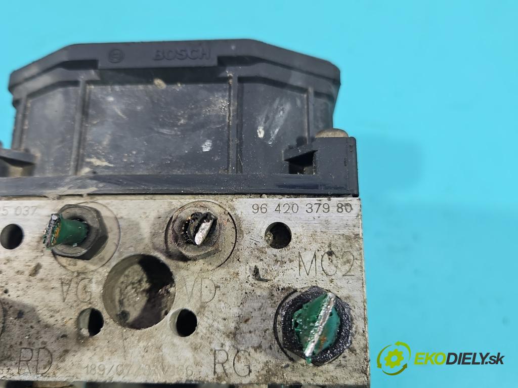 Peugeot 307 2.0 HDI 107 HP manual 79 kW 1997 cm3 3- čerpadlo abs 0265950015 (Pumpa ABS)