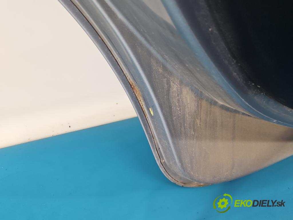 Fiat Punto Grande 1.4 8v 77 hp manual 57 kW 1368 cm3 5- dveře zadní levé (Klika dveří ostatní)