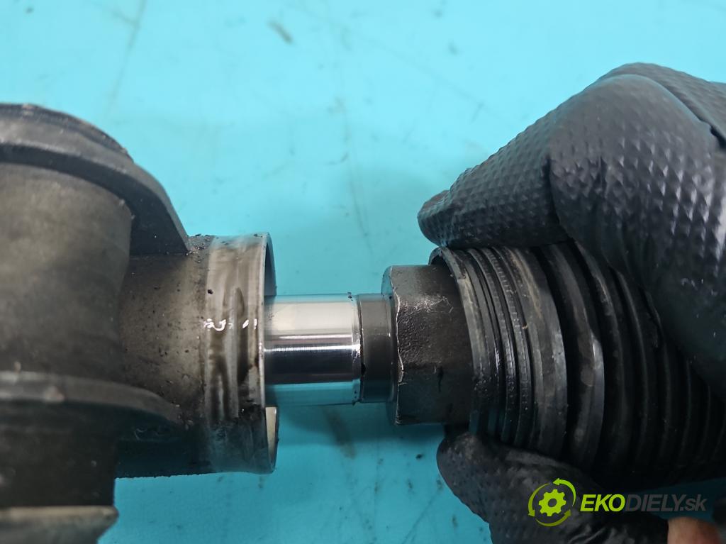 Opel Astra III 2004-2014 1.7 cdti 101 HP manual 74 kW 1686 cm3 5- Ozubené kolo: volant 13188616