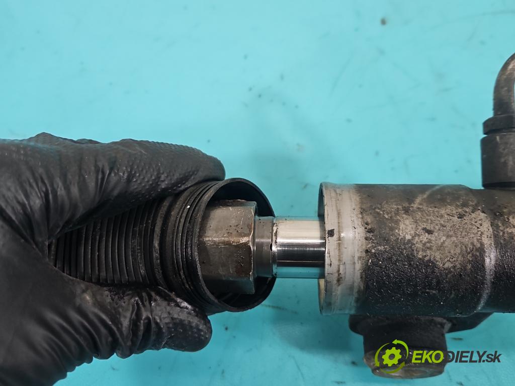 Opel Astra III 2004-2014 1.7 cdti 101 HP manual 74 kW 1686 cm3 5- Ozubené kolo: volant 13188616