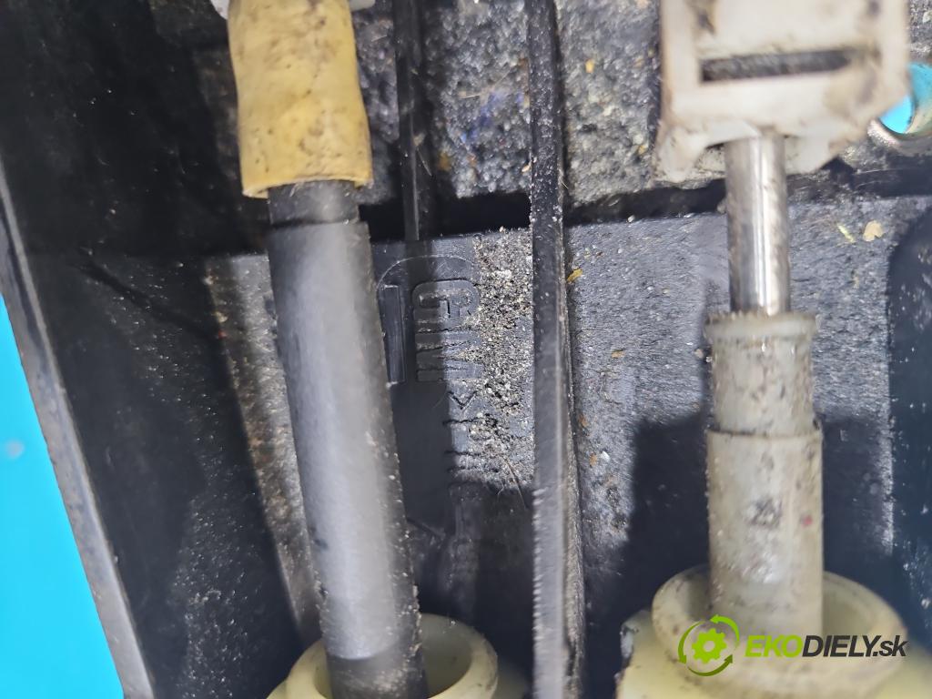 Opel Astra III 2004-2014 1.7 cdti 101 HP manual 74 kW 1686 cm3 5- Páka: Změny: stupeň,rýchlosť 55350247 (Rýchlostná páka (kulisa))