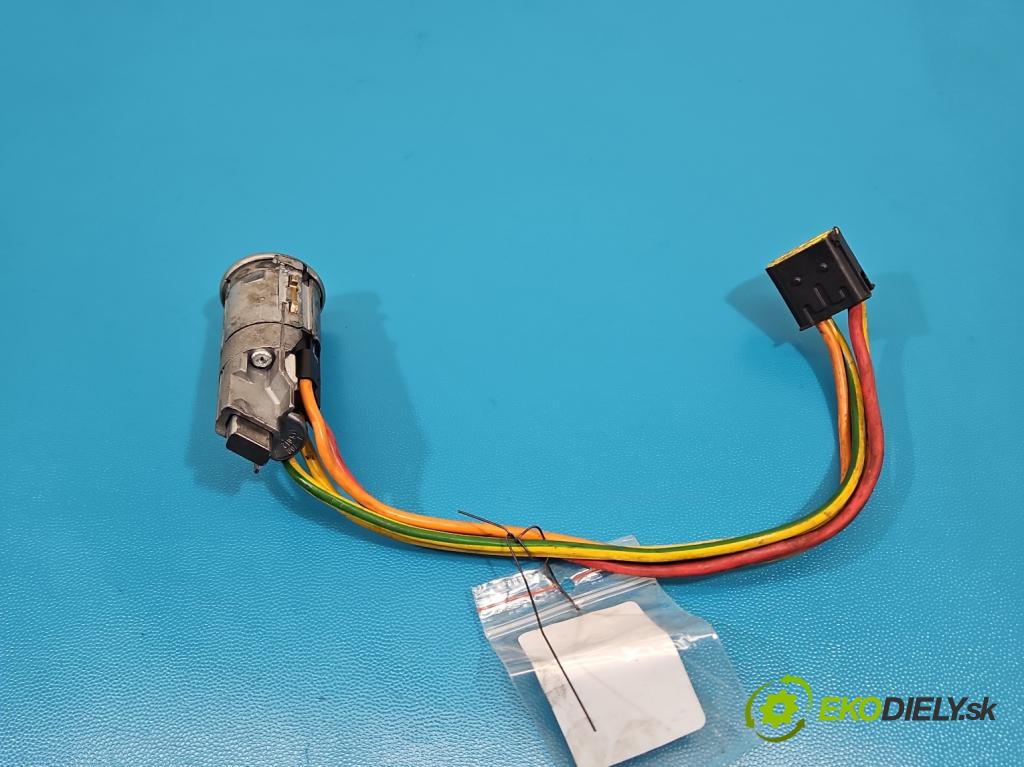 Renault Scenic I 1996-2003 1.6 16V 107 HP manual 79 kW 1598 cm3 5- Spínačka  (Spínacia skrinka)