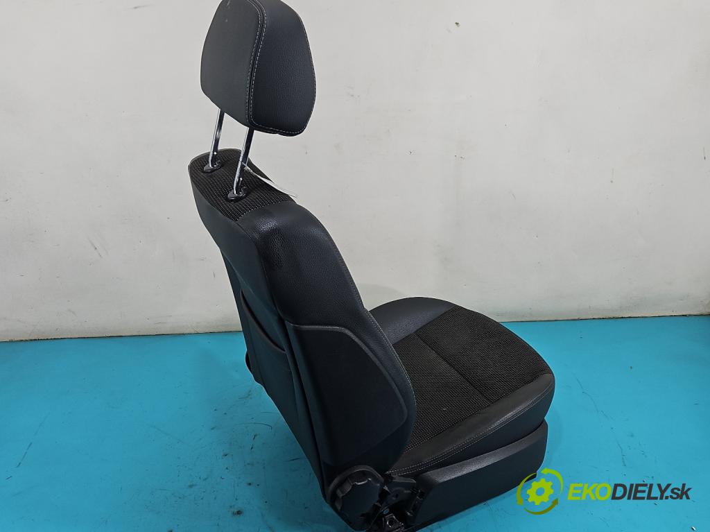 Opel Astra III 2004-2014 1.6 16V 116 HP manual 85 kW 1598 cm3 5- Sedačka pravý  (Sedadlo)