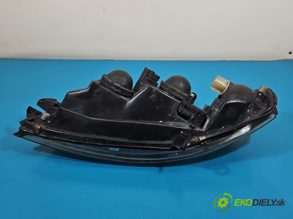 Opel Vectra B 1995-2002 2.0 dti 101 HP manual 74 kW 1995 cm3 4- Reflektor: pravý  (Svetlo predné pravé)