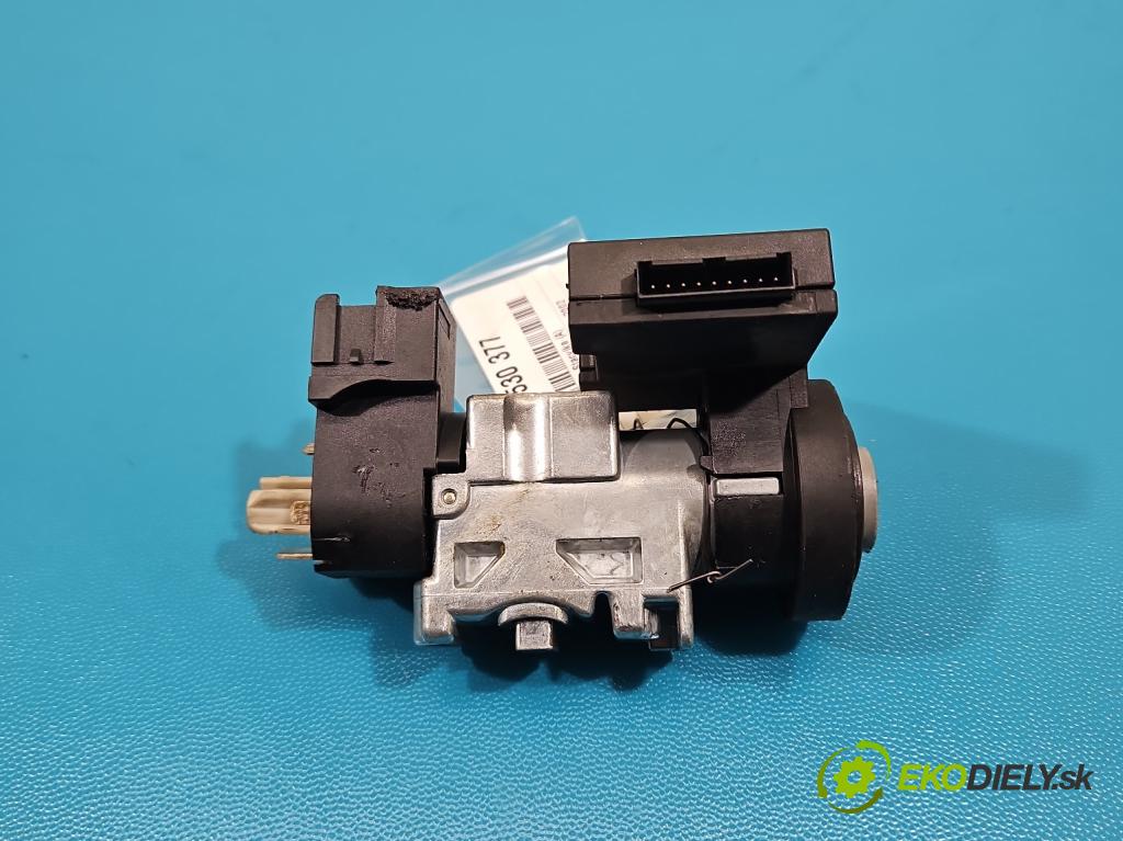 Opel Vectra B 1995-2002 2.0 dti 101 HP manual 74 kW 1995 cm3 4- Spínačka 26037948 (Spínacia skrinka)