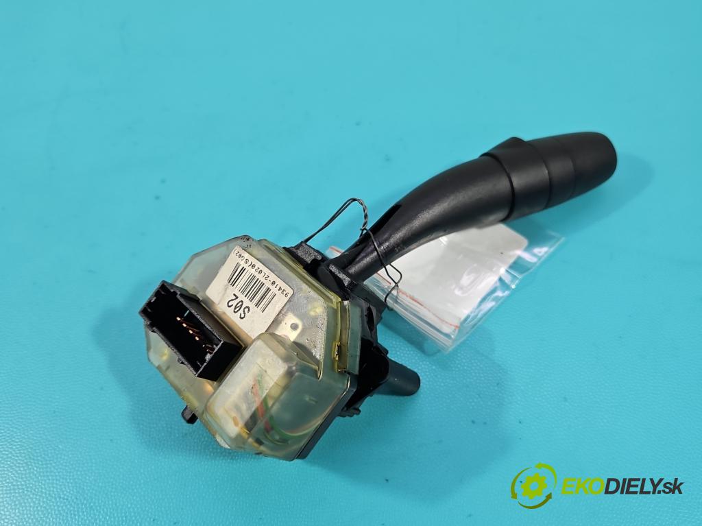 Hyundai I30 I 2007-2012 1.6 crdi 115 HP manual 84.6 kW 1582 cm3 5- prepínač smeroviek 93410-2L020 (Prepínacie páčky pod volantom)