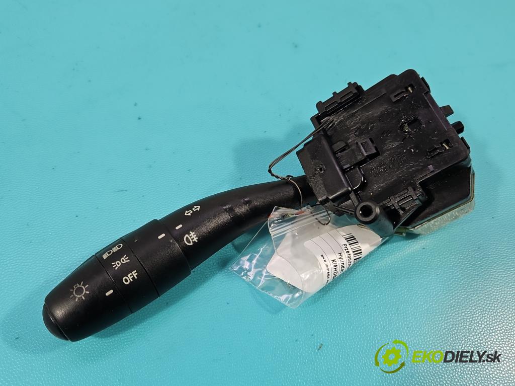 Hyundai I30 I 2007-2012 1.6 crdi 115 HP manual 84.6 kW 1582 cm3 5- prepínač smeroviek 93410-2L020 (Prepínacie páčky pod volantom)