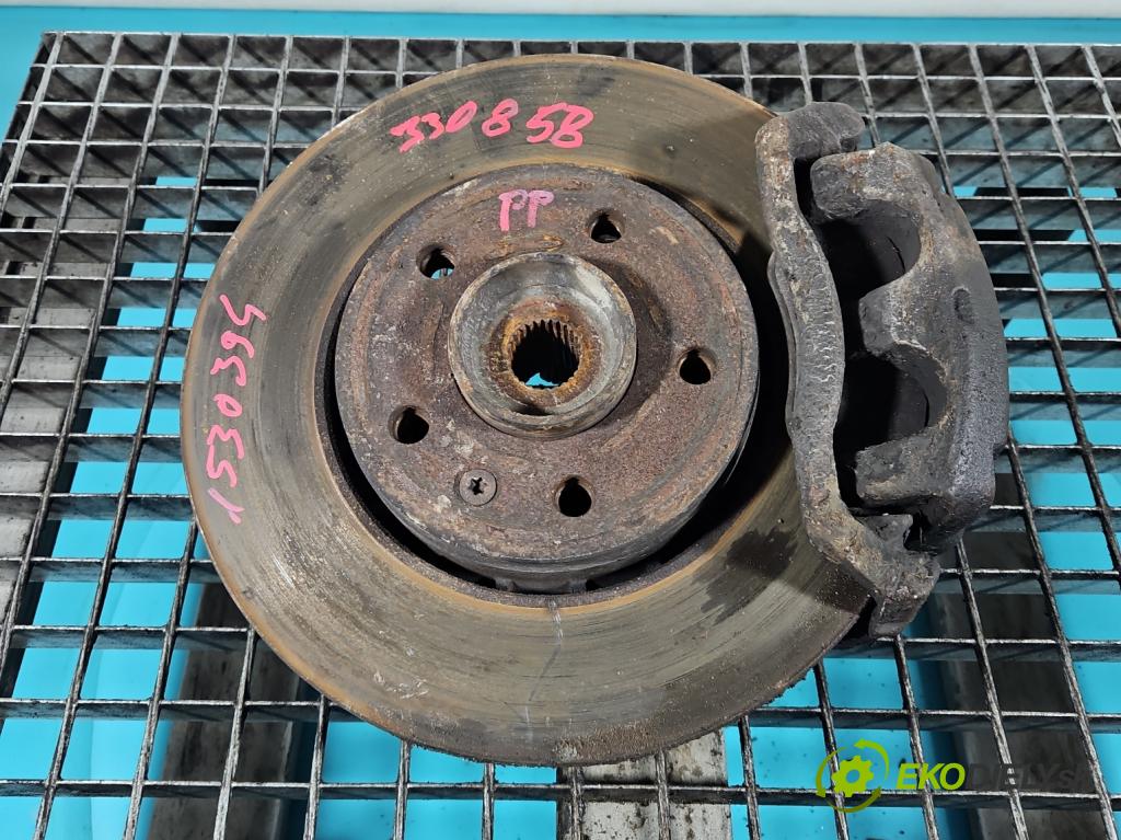 Nissan Primastar 2001-2014 2.0 dci 114 hp manual 84 kW 1995 cm3 5- náboj pravé  (Náboj kola)