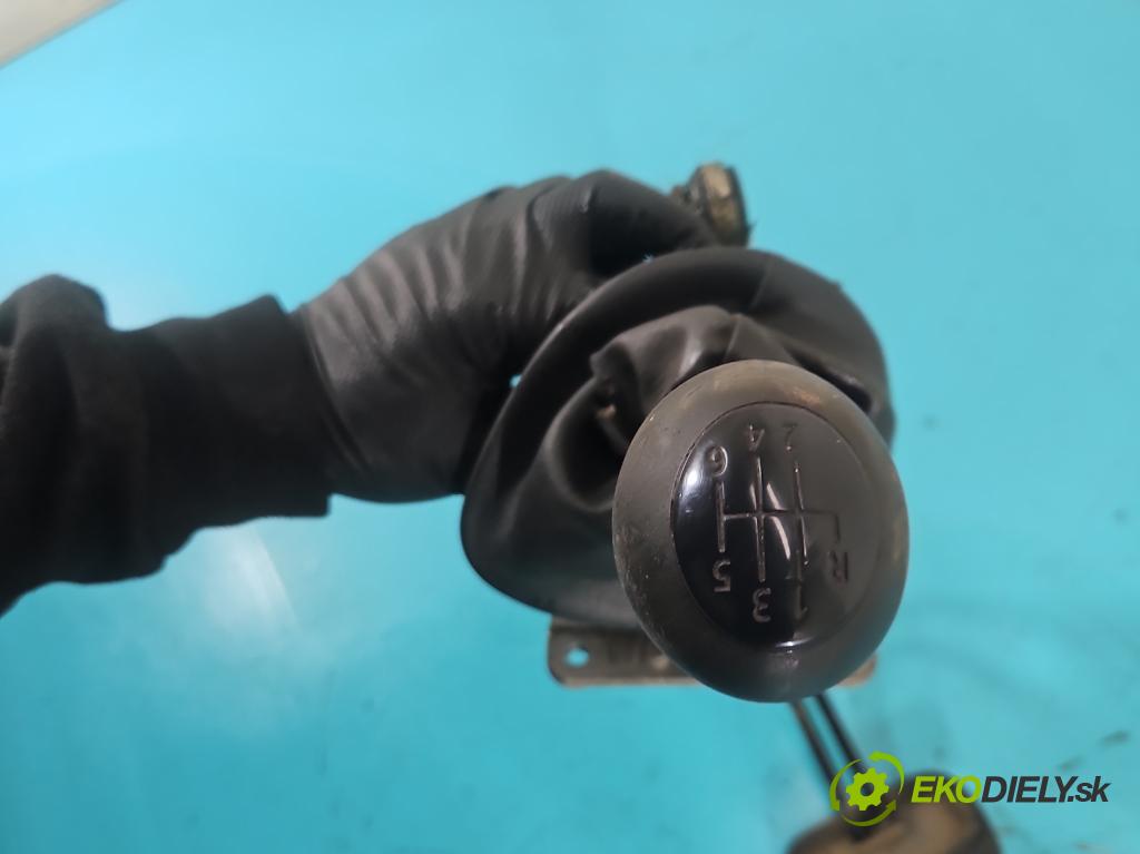 Nissan Primastar 2001-2014 2.0 dci 114 HP manual 84 kW 1995 cm3 5- Páka: Změny: stupeň,rýchlosť  (Rýchlostná páka (kulisa))